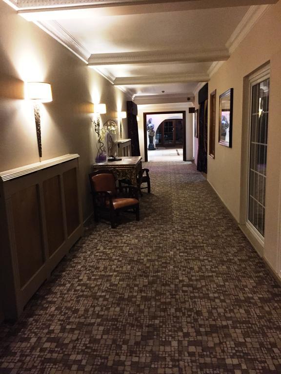 The Royal Chace Hotel Enfield Εξωτερικό φωτογραφία