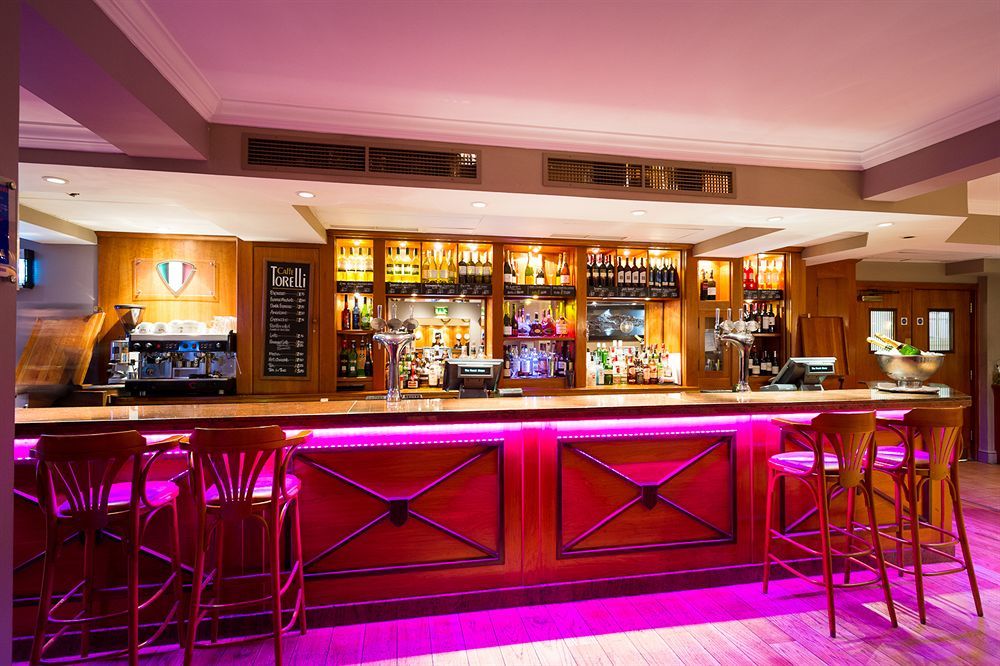 The Royal Chace Hotel Enfield Εξωτερικό φωτογραφία