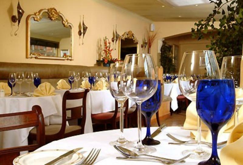 The Royal Chace Hotel Enfield Εξωτερικό φωτογραφία